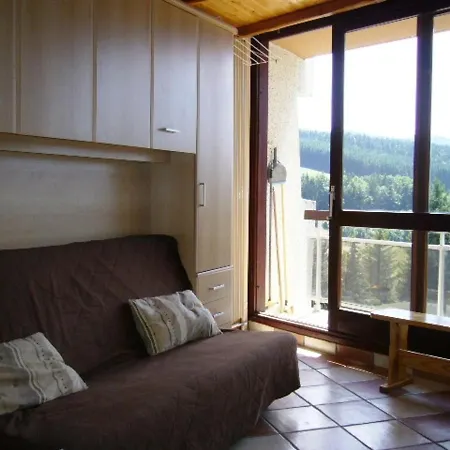 Apartment Au Pied Des Pistes Avec Balcon, - Fr-1-689-51